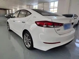 Hyundai Elantra 2018 купить из Китая, цена 1 348 000 ₽ — Suifenhe Auto