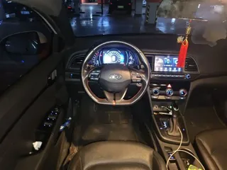 Hyundai Elantra 2020 купить из Китая, цена 1 276 000 ₽ — Suifenhe Auto