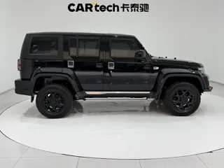Beijing Off-Road BJ40 2024 купить из Китая, цена 3 352 000 ₽ — Suifenhe Auto