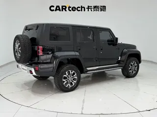 Beijing Off-Road BJ40 2024 купить из Китая, цена 3 290 000 ₽ — Suifenhe Auto