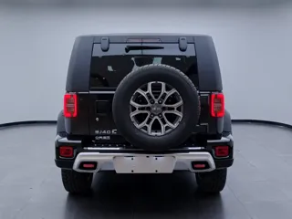 Beijing Off-Road BJ40 2024 купить из Китая, цена 3 200 000 ₽ — Suifenhe Auto