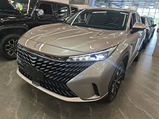 Roewe RX5 2025
