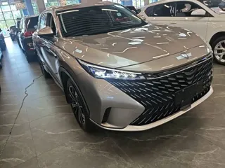 Roewe RX5 2025 купить из Китая, цена 2 563 000 ₽ — Suifenhe Auto