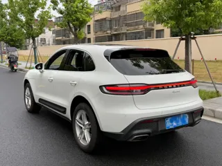 Porsche Macan 2024 купить из Китая, цена 7 680 000 ₽ — Suifenhe Auto