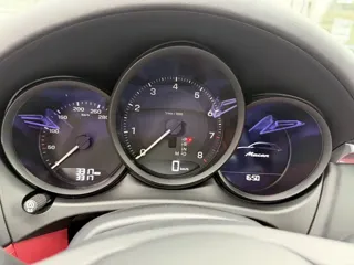 Porsche Macan 2025 купить из Китая, цена 10 029 000 ₽ — Suifenhe Auto