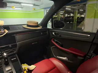 Porsche Macan 2024 купить из Китая, цена 7 680 000 ₽ — Suifenhe Auto