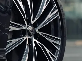Audi A6L 2024 купить из Китая, цена 6 745 000 ₽ — Suifenhe Auto