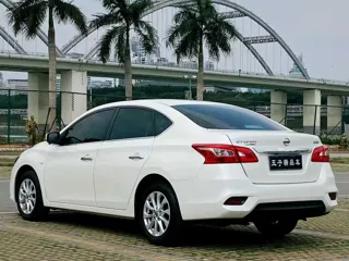 Nissan Sylphy 2023 купить из Китая, цена 1 396 000 ₽ — Suifenhe Auto