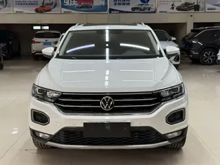 Volkswagen T-ROC 2023 купить из Китая, цена 2 092 000 ₽ — Suifenhe Auto