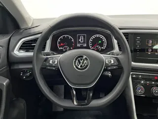 Volkswagen T-ROC 2022 купить из Китая, цена 1 727 000 ₽ — Suifenhe Auto
