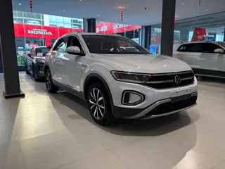 Volkswagen T-ROC 2024 купить из Китая, цена 1 931 000 ₽ — Suifenhe Auto