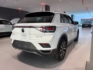 Volkswagen T-ROC 2024 купить из Китая, цена 1 931 000 ₽ — Suifenhe Auto