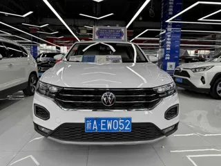 Volkswagen T-ROC 2023 купить из Китая, цена 1 474 000 ₽ — Suifenhe Auto