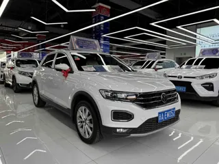 Volkswagen T-ROC 2023 купить из Китая, цена 1 474 000 ₽ — Suifenhe Auto
