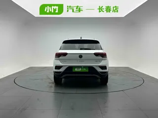 Volkswagen T-ROC 2023 купить из Китая, цена 1 753 000 ₽ — Suifenhe Auto