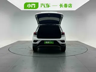 Volkswagen T-ROC 2023 купить из Китая, цена 1 753 000 ₽ — Suifenhe Auto