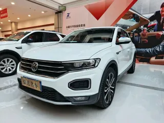 Volkswagen T-ROC 2021 купить из Китая, цена 1 598 000 ₽ — Suifenhe Auto