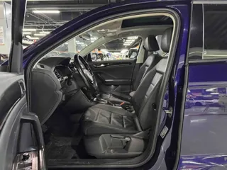 Volkswagen T-ROC 2019 купить из Китая, цена 1 273 000 ₽ — Suifenhe Auto