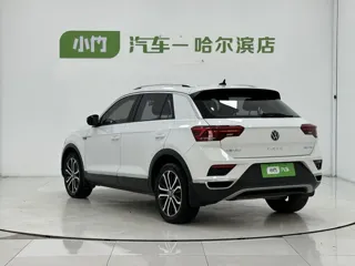 Volkswagen T-ROC 2022 купить из Китая, цена 1 779 000 ₽ — Suifenhe Auto