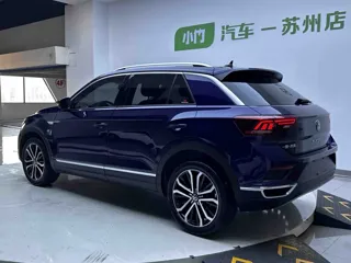 Volkswagen T-ROC 2022 купить из Китая, цена 2 014 000 ₽ — Suifenhe Auto