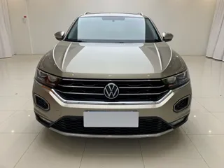 Volkswagen T-ROC 2023 купить из Китая, цена 1 936 000 ₽ — Suifenhe Auto