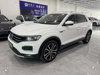 Volkswagen T-ROC 2022 купить из Китая, цена 1 897 000 ₽ — Suifenhe Auto