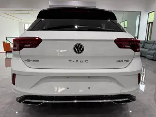 Volkswagen T-ROC 2022 купить из Китая, цена 2 118 000 ₽ — Suifenhe Auto