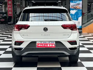 Volkswagen T-ROC 2023 купить из Китая, цена 1 988 000 ₽ — Suifenhe Auto