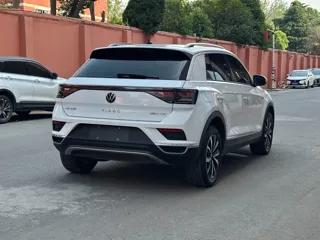 Volkswagen T-ROC 2024 купить из Китая, цена 2 474 000 ₽ — Suifenhe Auto