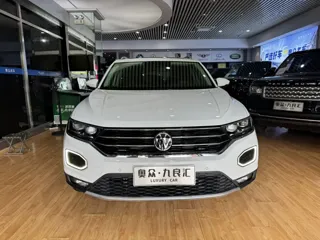 Volkswagen T-ROC 2022 купить из Китая, цена 1 779 000 ₽ — Suifenhe Auto
