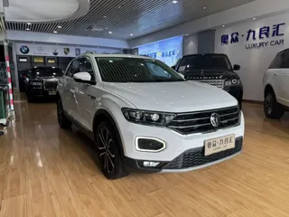 Volkswagen T-ROC 2022 купить из Китая, цена 1 779 000 ₽ — Suifenhe Auto