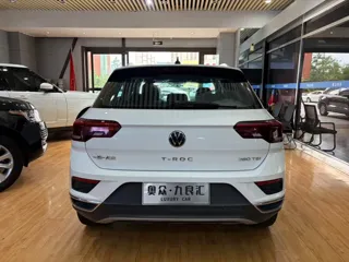 Volkswagen T-ROC 2022 купить из Китая, цена 1 779 000 ₽ — Suifenhe Auto
