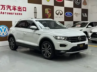 Volkswagen T-ROC 2023 купить из Китая, цена 1 936 000 ₽ — Suifenhe Auto