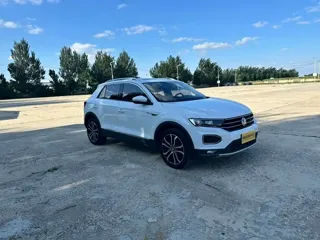 Volkswagen T-ROC 2022 купить из Китая, цена 1 792 000 ₽ — Suifenhe Auto