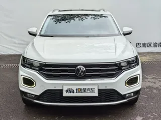 Volkswagen T-ROC 2023 купить из Китая, цена 1 723 000 ₽ — Suifenhe Auto