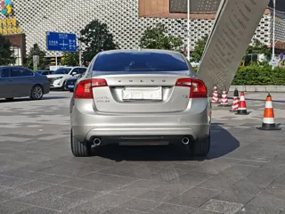 Volvo S60 2018 купить из Китая, цена 1 304 000 ₽ — Suifenhe Auto