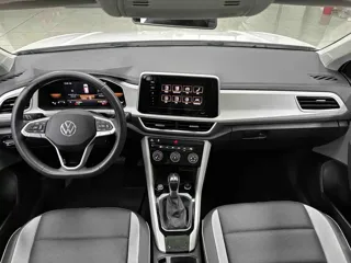 Volkswagen T-ROC 2024 купить из Китая, цена 2 765 000 ₽ — Suifenhe Auto