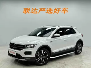 Volkswagen T-ROC 2023 купить из Китая, цена 2 134 000 ₽ — Suifenhe Auto
