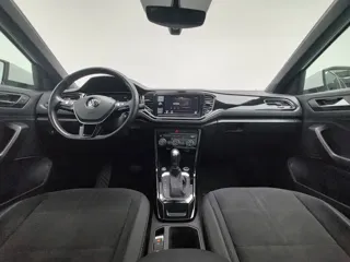 Volkswagen T-ROC 2019 купить из Китая, цена 1 481 000 ₽ — Suifenhe Auto