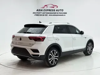 Volkswagen T-ROC 2022 купить из Китая, цена 1 860 000 ₽ — Suifenhe Auto