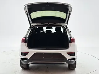 Volkswagen T-ROC 2022 купить из Китая, цена 1 860 000 ₽ — Suifenhe Auto