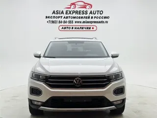 Volkswagen T-ROC 2021 купить из Китая, цена 1 847 000 ₽ — Suifenhe Auto