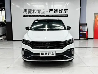 Volkswagen T-ROC 2022 купить из Китая, цена 1 951 000 ₽ — Suifenhe Auto