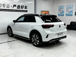 Volkswagen T-ROC 2022 купить из Китая, цена 1 951 000 ₽ — Suifenhe Auto