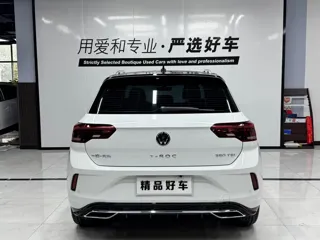 Volkswagen T-ROC 2022 купить из Китая, цена 1 951 000 ₽ — Suifenhe Auto