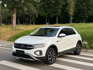 Volkswagen T-ROC 2024 купить из Китая, цена 1 738 000 ₽ — Suifenhe Auto