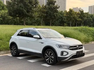 Volkswagen T-ROC 2024 купить из Китая, цена 1 738 000 ₽ — Suifenhe Auto