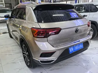 Volkswagen T-ROC 2022 купить из Китая, цена 1 500 000 ₽ — Suifenhe Auto
