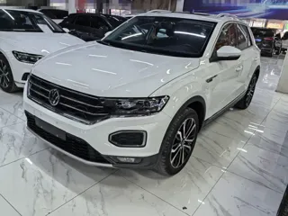 Volkswagen T-ROC 2021 купить из Китая, цена 1 893 000 ₽ — Suifenhe Auto