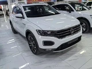 Volkswagen T-ROC 2021 купить из Китая, цена 1 893 000 ₽ — Suifenhe Auto